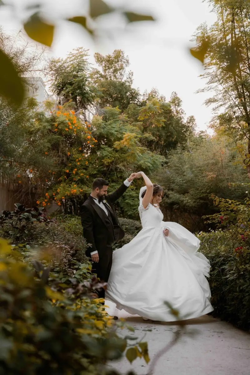 Engagement Photographer Houston: Best Locations & Prices (2026)